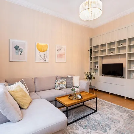 Ferienwohnung Bright & Charming 2Br Flat Wbalcony In Maida Vale